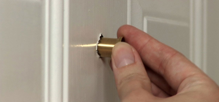 peephole door repair in Bonadelle Ranchos-Madera Ranchos
